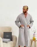 Фото Подарунковий набір для чоловіків Gentleman&rsquo;s Comfort | Сірий вафельний халат та рушник &ndash; купити в Bluebell Room