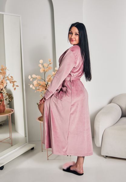 Фото Жіночий довгий халат Velour Luxe | Плюшевий велюр на бавовні (Рожева пудра) &ndash; купити в Bluebell Room