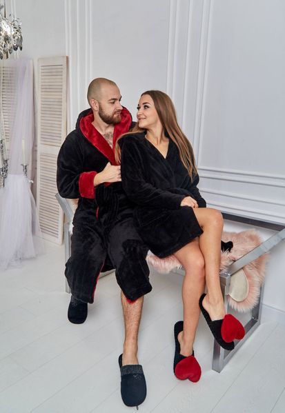 Фото Парні махрові халати Family Look (Чорний з бордо / Чорний Міді) | Теплий набір для двох &ndash; купити в Bluebell Room