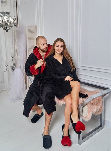 Фото Парні махрові халати Family Look (Чорний з бордо / Чорний Міді) | Теплий набір для двох &ndash; купити в Bluebell Room