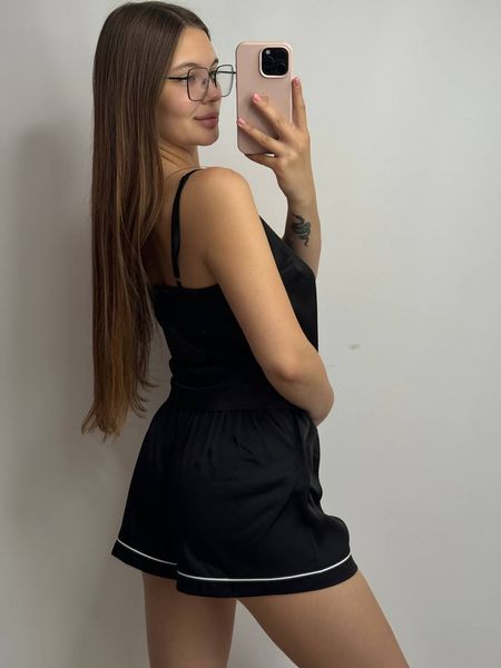 Фото Жіноча шовкова піжама чорного кольору з майкою та шортами &ndash; купити в Bluebell Room