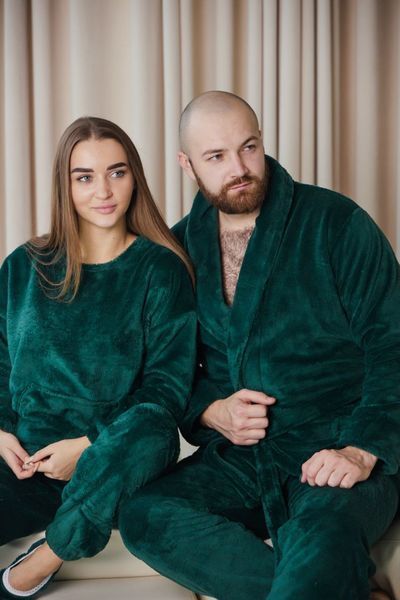 Фото Парні плюшеві костюми Family Look | Жіноча піжама з чешками та чоловіче кімоно (Смарагд) &ndash; купити в Bluebell Room